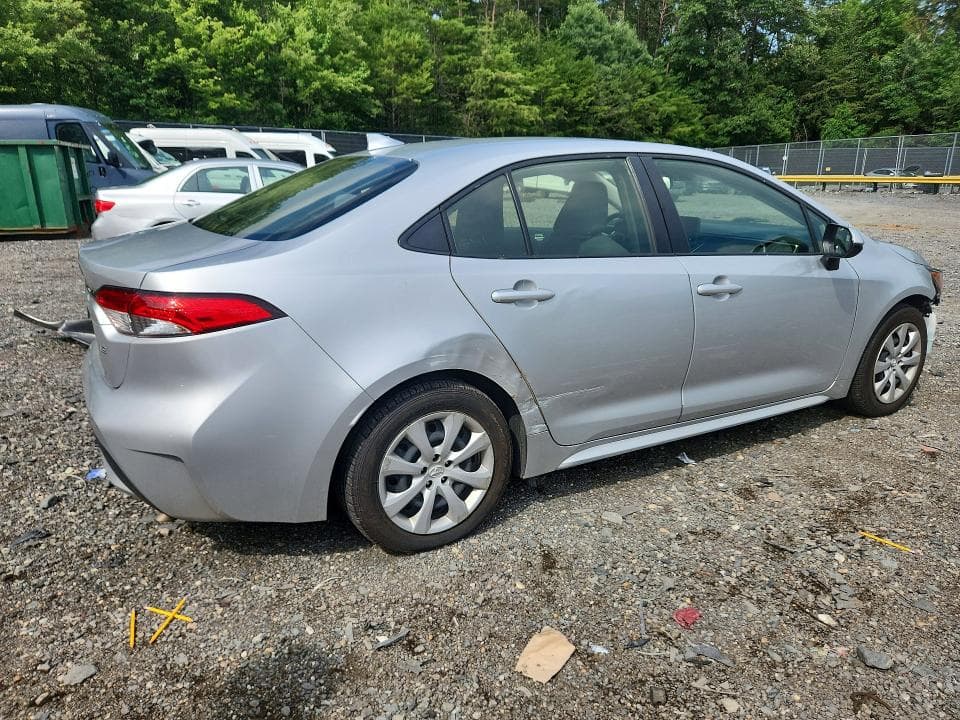 2022 TOYOTA COROLLA LE 3