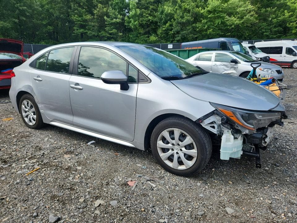 2022 TOYOTA COROLLA LE 4