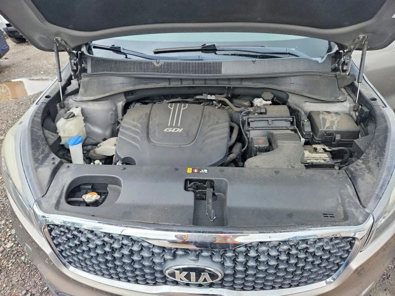 2018 KIA SORENTO LX V6 12