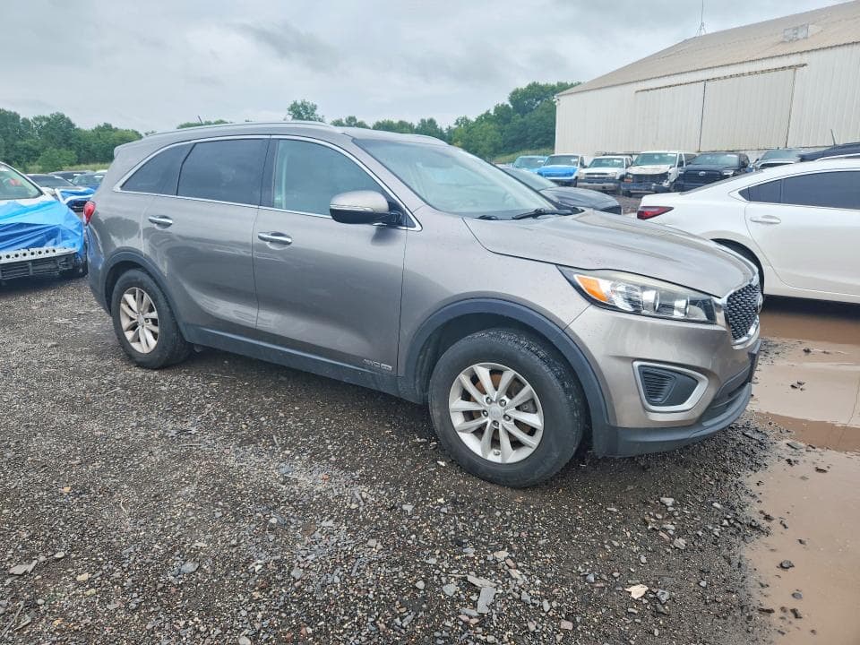2018 KIA SORENTO LX V6 4