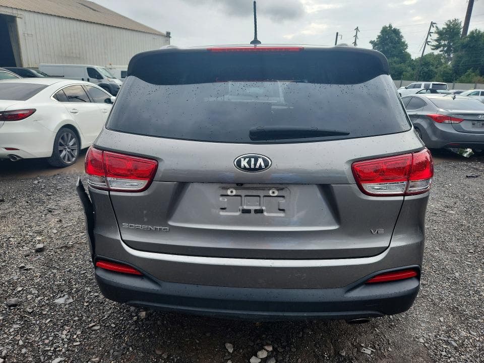 2018 KIA SORENTO LX V6 6