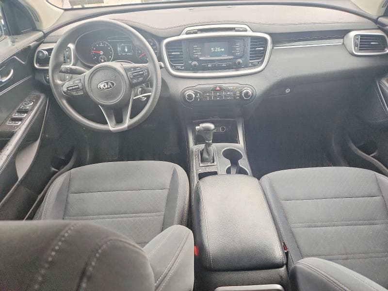 2018 KIA SORENTO LX V6 8