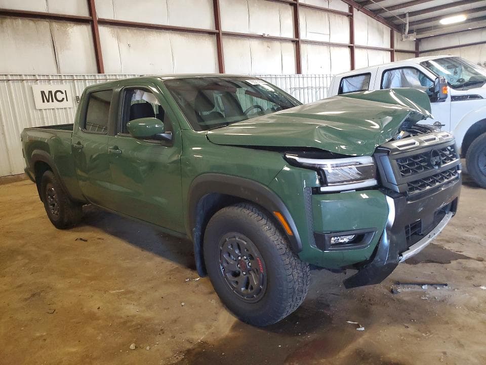 2025 NISSAN FRONTIER PRO-4X 4