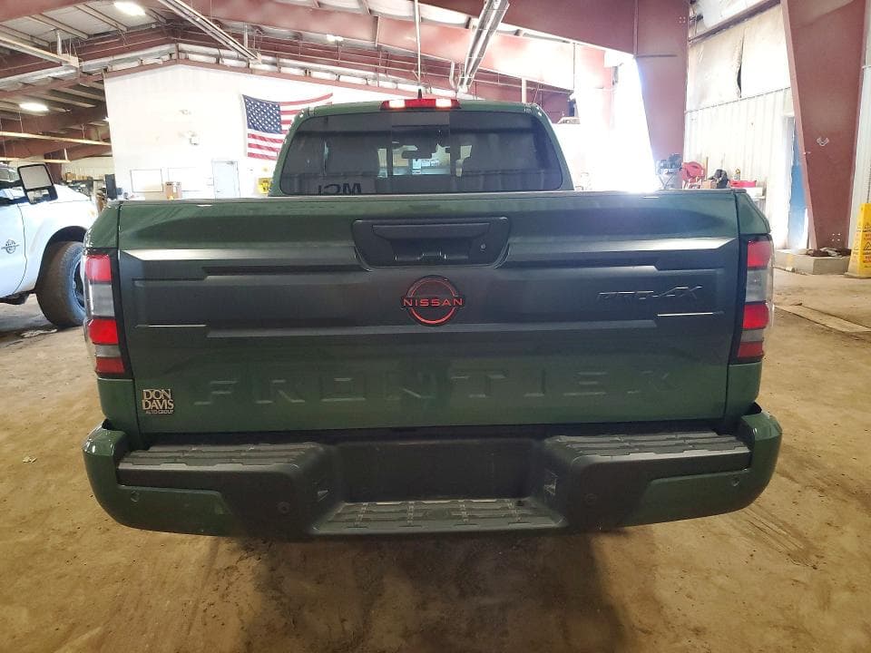 2025 NISSAN FRONTIER PRO-4X 6