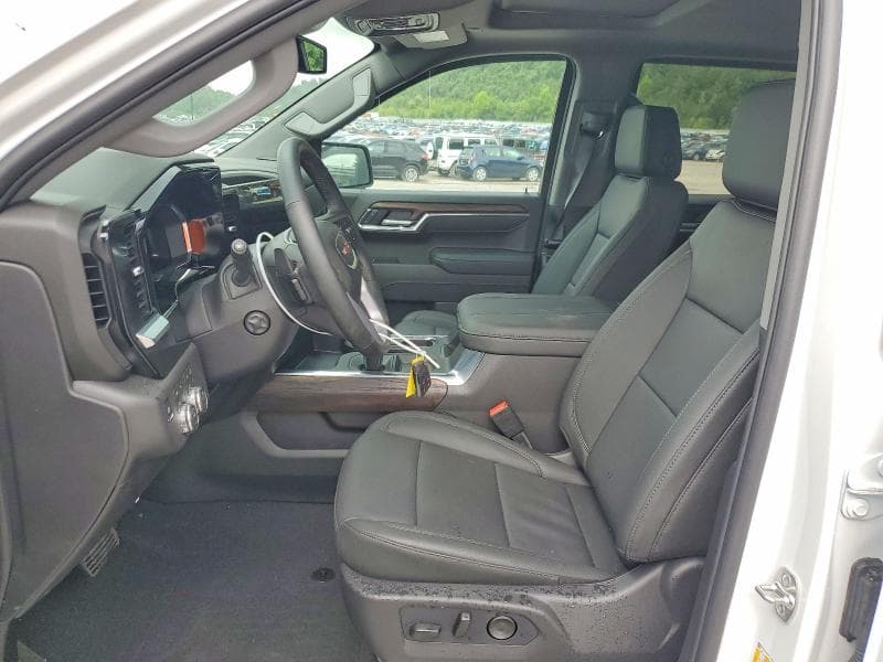 2026 GMC SIERRA K1500 SLT 7
