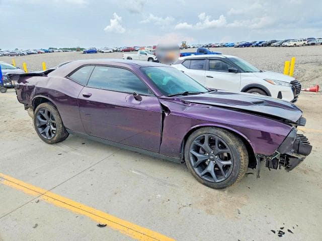 2020 DODGE CHALLENGER SXT 4