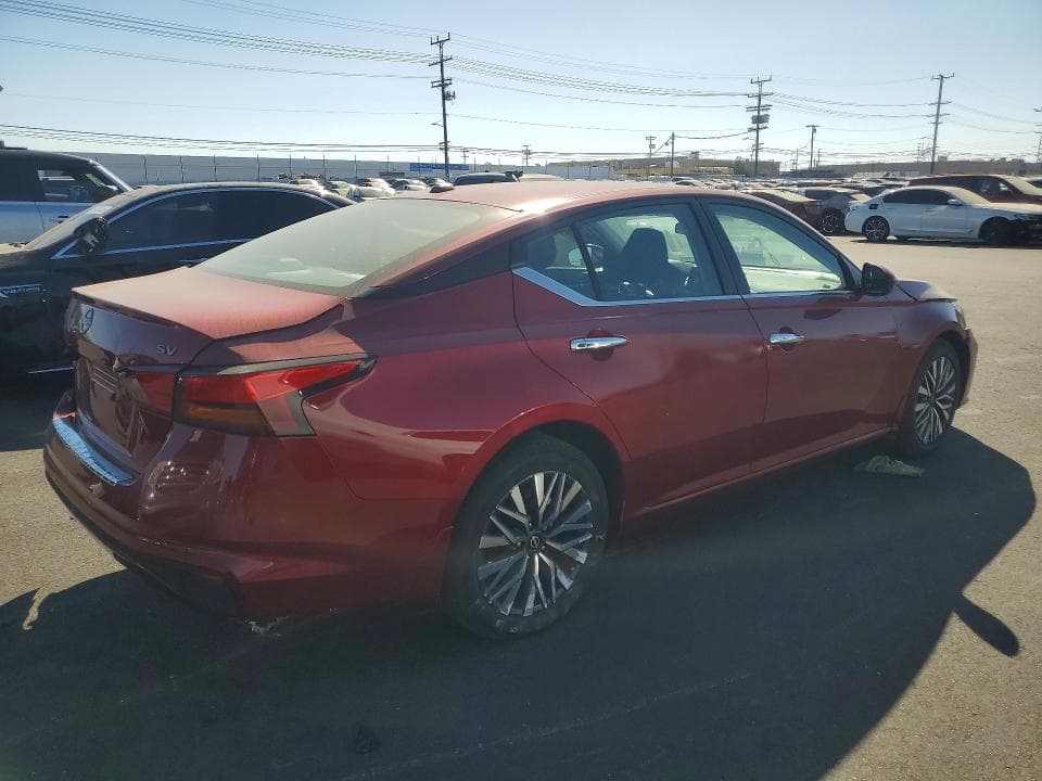 2023 NISSAN ALTIMA SV 3
