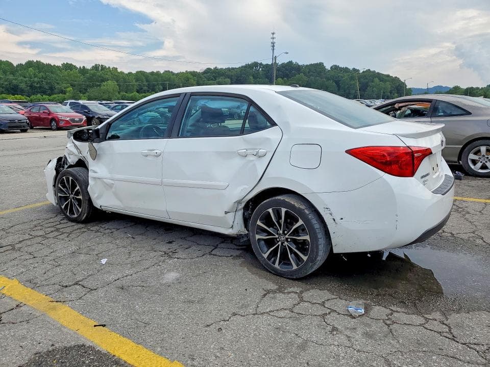 2019 TOYOTA COROLLA SE 2