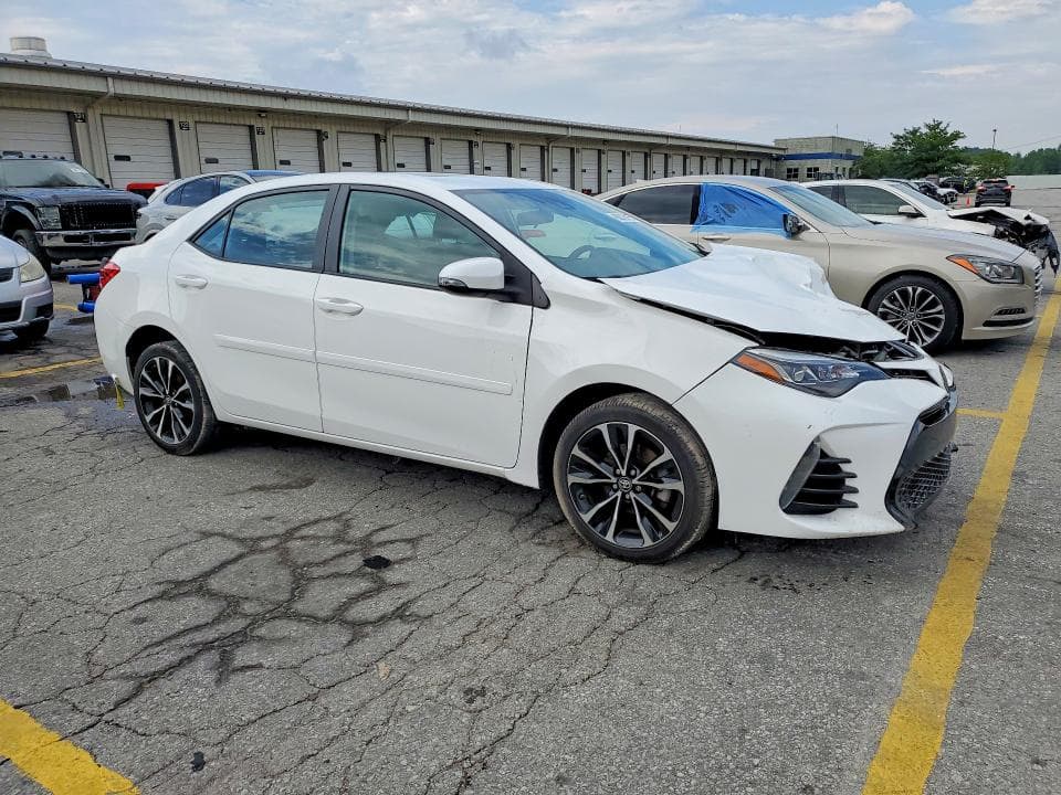 2019 TOYOTA COROLLA SE 4