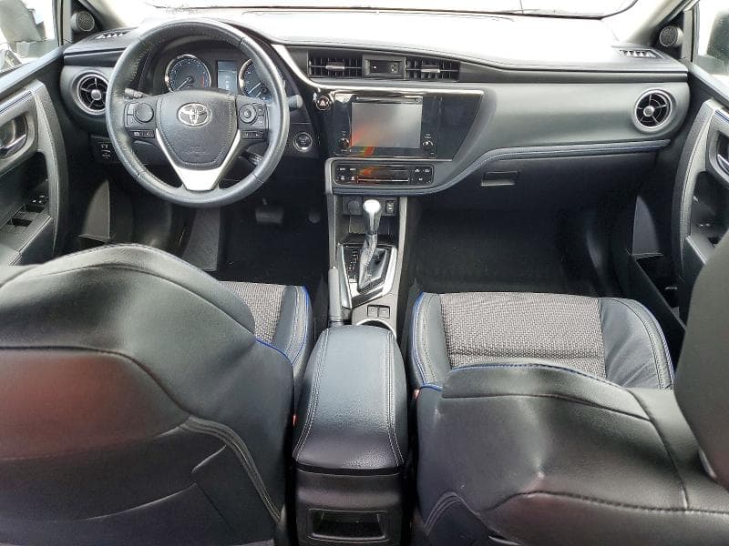 2019 TOYOTA COROLLA SE 8