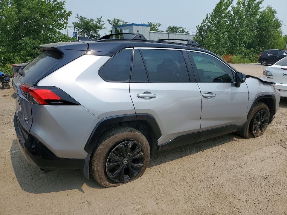 2025 TOYOTA RAV4 XSE 3