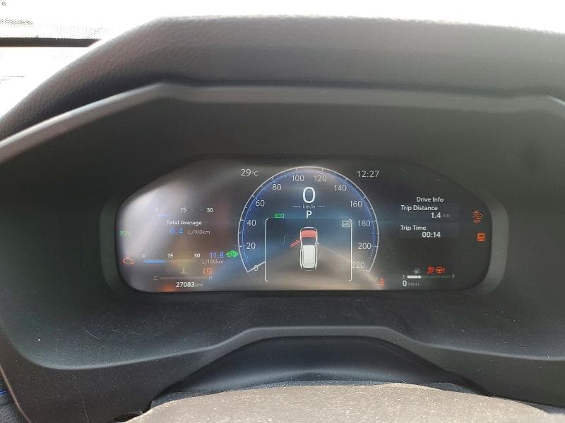 2025 TOYOTA RAV4 XSE 9