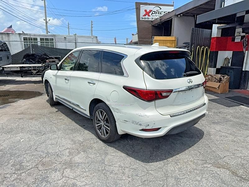 2019 INFINITI QX60 LUXE LUXE 4