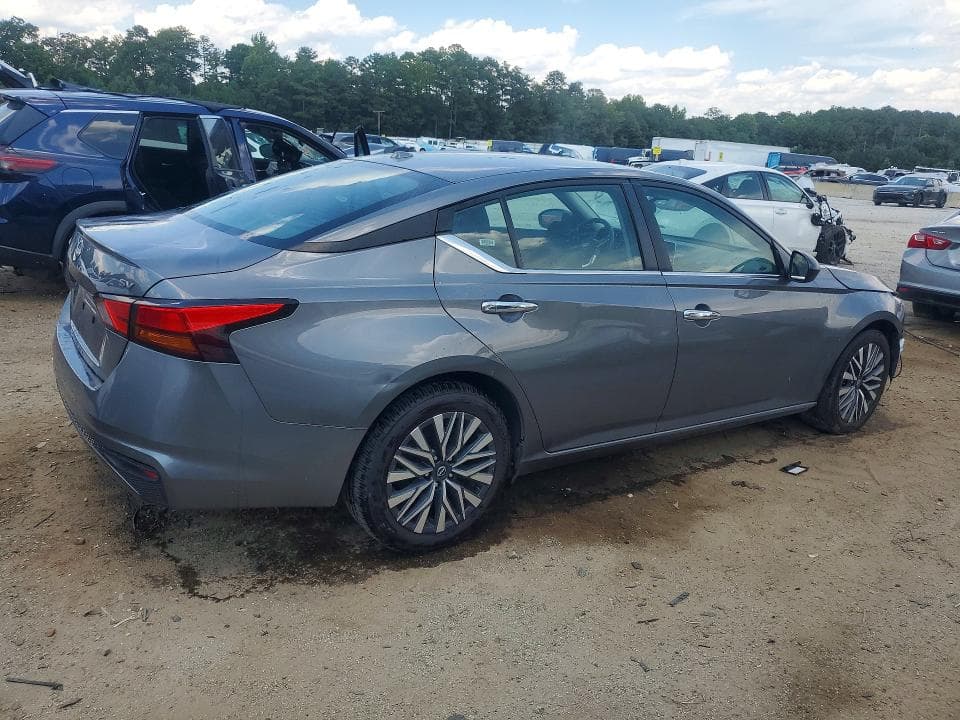 2024 NISSAN ALTIMA SV 3