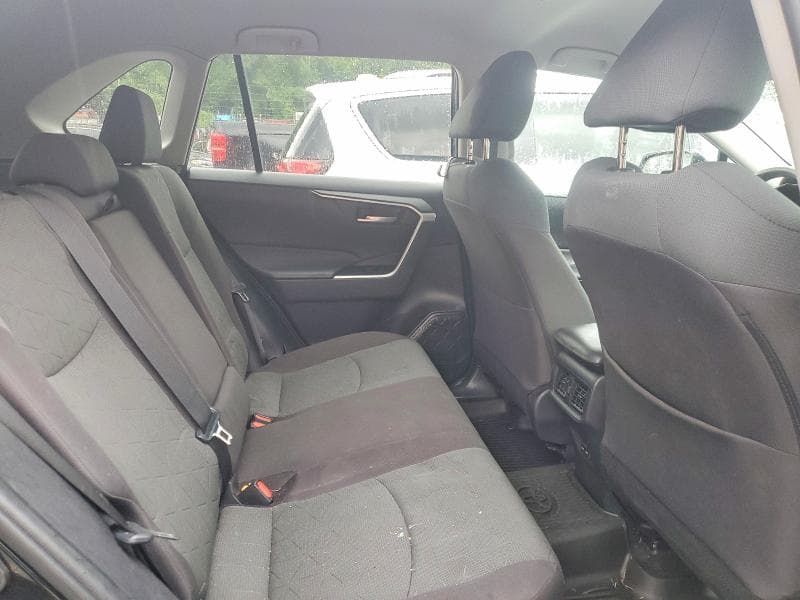 2023 TOYOTA RAV4 XLE 11