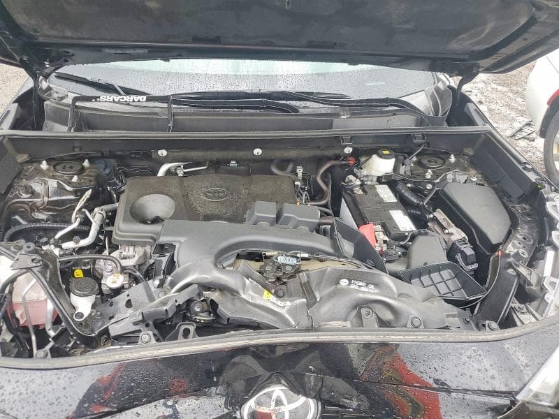 2023 TOYOTA RAV4 XLE 12