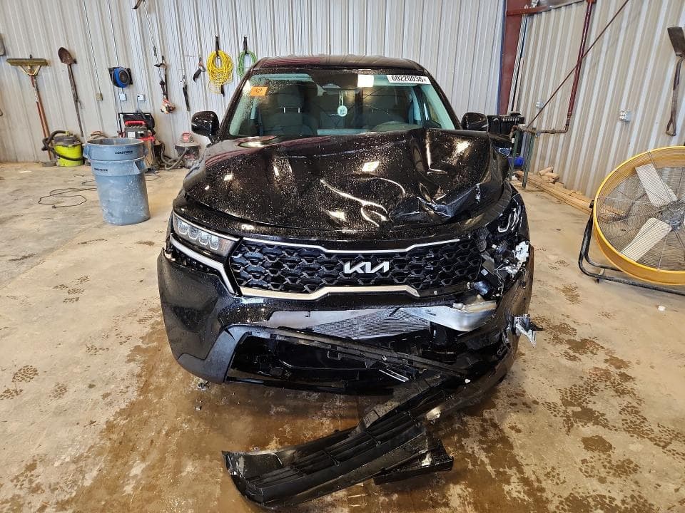 2023 KIA SORENTO LX 5