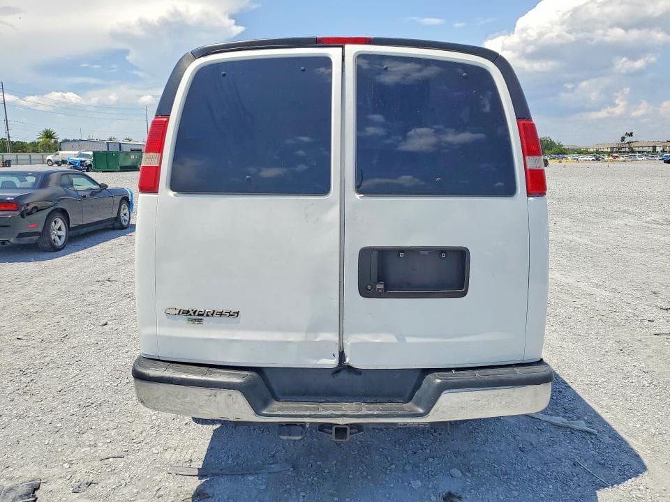 2019 CHEVROLET EXPRESS G3500 LT 6