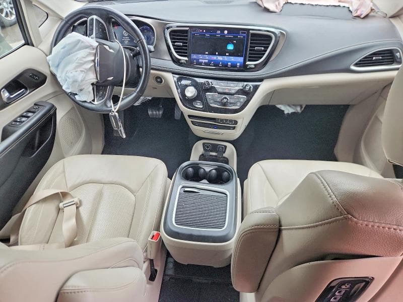 2021 CHRYSLER PACIFICA TOURING L 8
