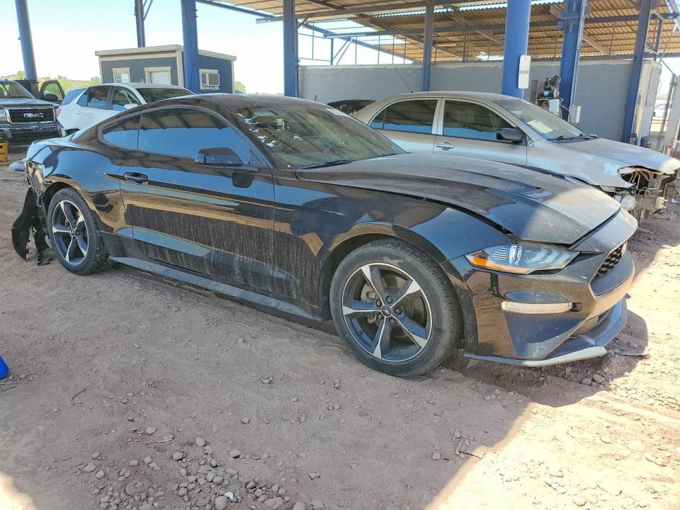 2020 FORD MUSTANG 4