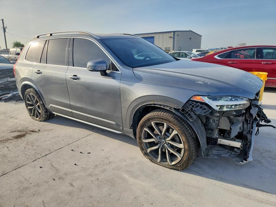 2018 VOLVO XC90 T6 4