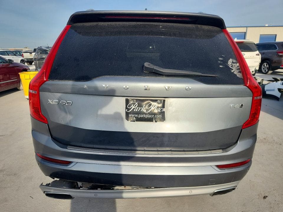 2018 VOLVO XC90 T6 6
