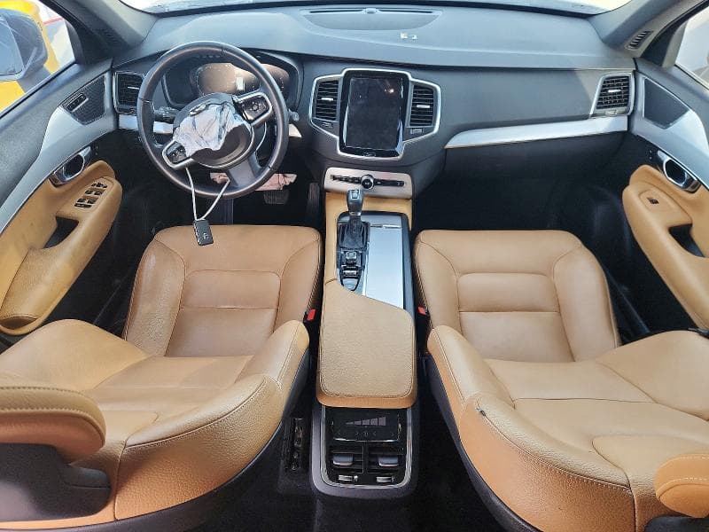 2018 VOLVO XC90 T6 8