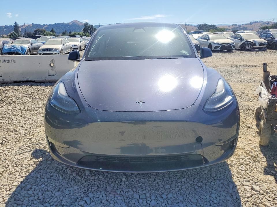 2023 TESLA MODEL Y 5