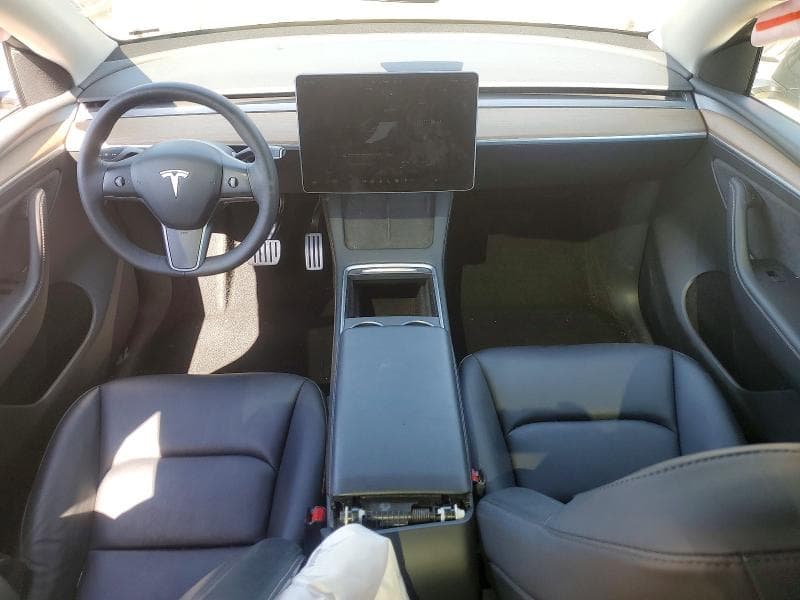 2023 TESLA MODEL Y 8