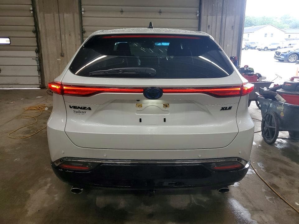 2023 TOYOTA VENZA NIGHTSHADE EDITION 6