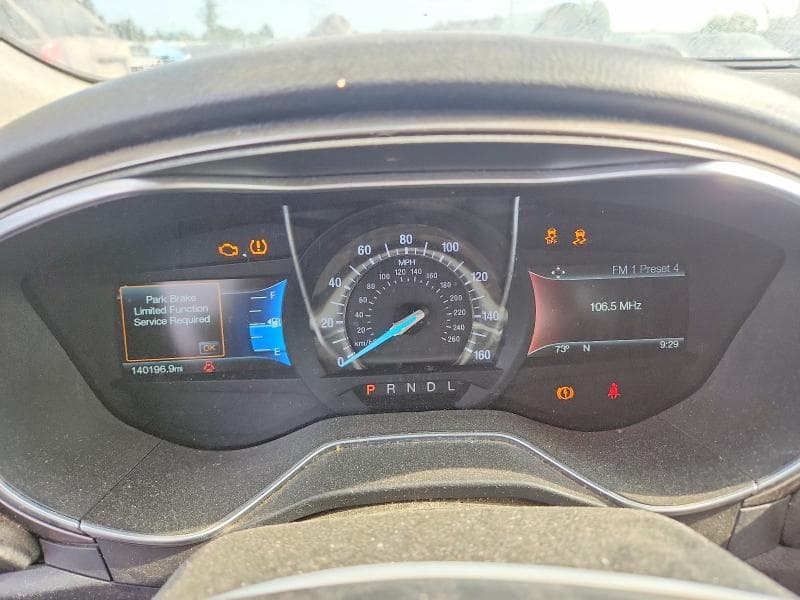 2017 FORD FUSION SE 9