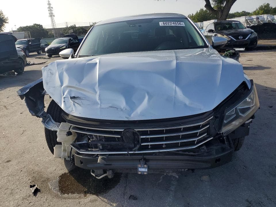 2018 VOLKSWAGEN PASSAT S S 5