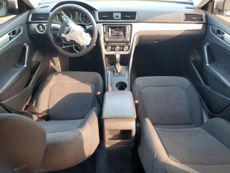 2018 VOLKSWAGEN PASSAT S S 8