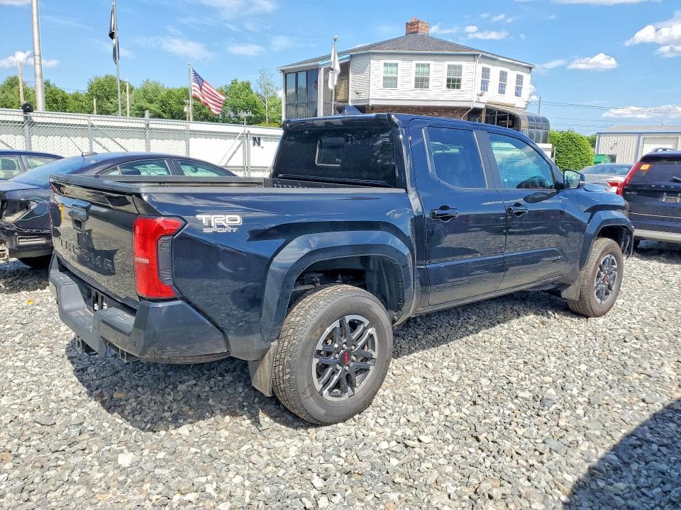 2024 TOYOTA TACOMA TRD SPORT 3