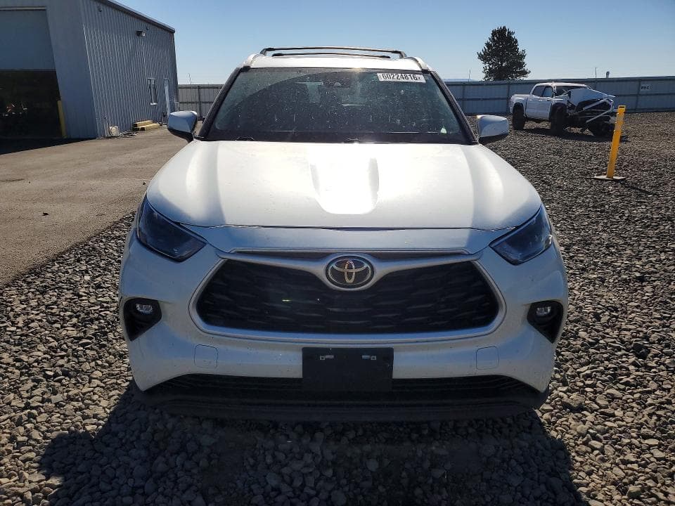 2022 TOYOTA HIGHLANDER XLE 5