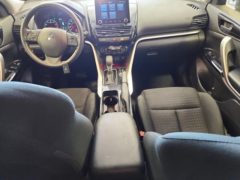 2024 MITSUBISHI ECLIPSE CROSS LE 8
