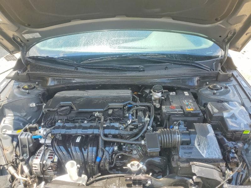 2025 HYUNDAI ELANTRA SEL 11