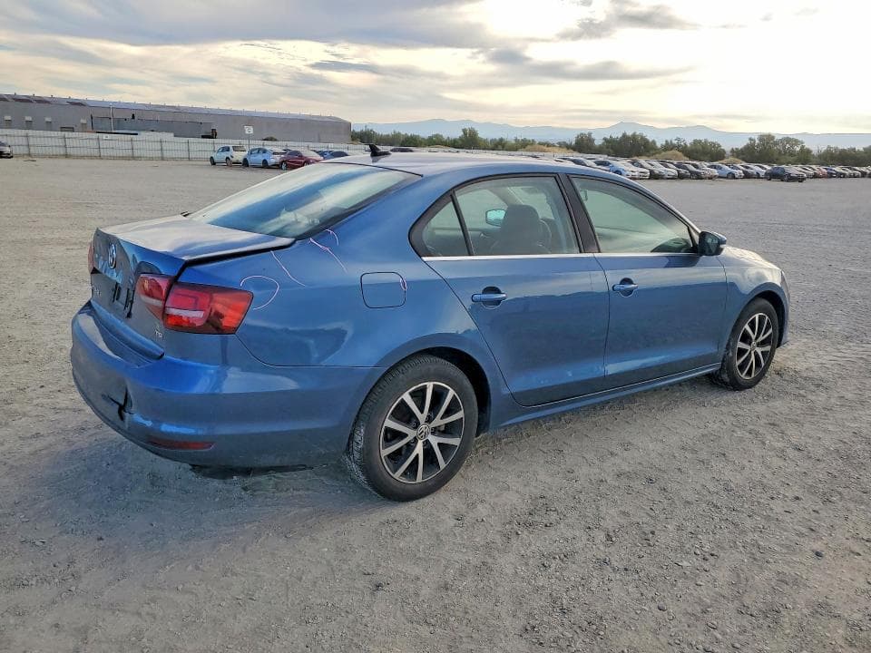 2017 VOLKSWAGEN JETTA SE 3