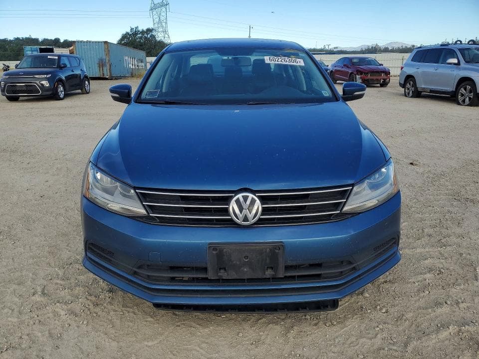 2017 VOLKSWAGEN JETTA SE 5