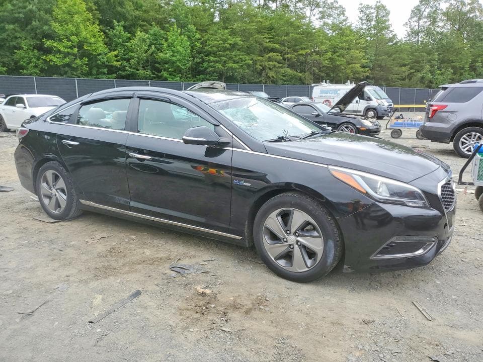2017 HYUNDAI SONATA HYBRID LIMITED 4