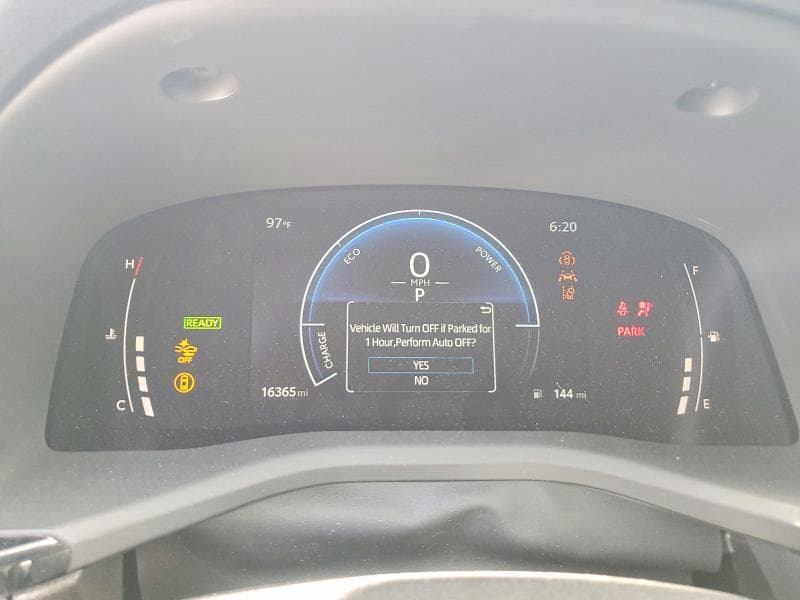 2025 TOYOTA CAMRY LE 9