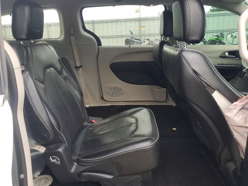 2018 CHRYSLER PACIFICA LIMITED 5