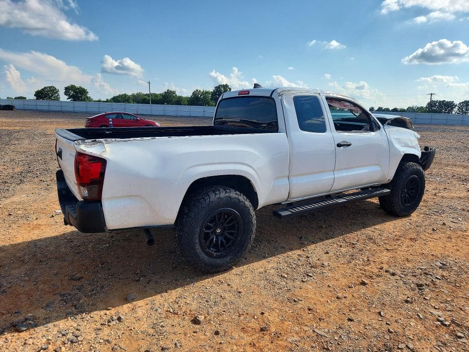 2018 TOYOTA TACOMA SR SR 3