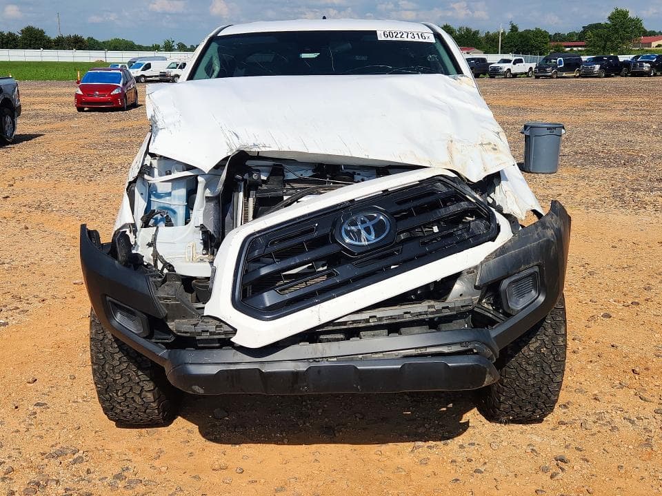 2018 TOYOTA TACOMA SR SR 5