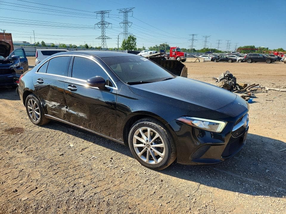 2019 MERCEDES-BENZ A 220 4MATIC 4