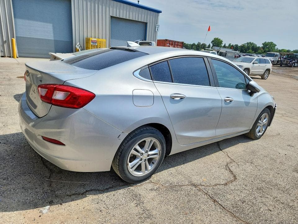 2017 CHEVROLET CRUZE LT LT 3