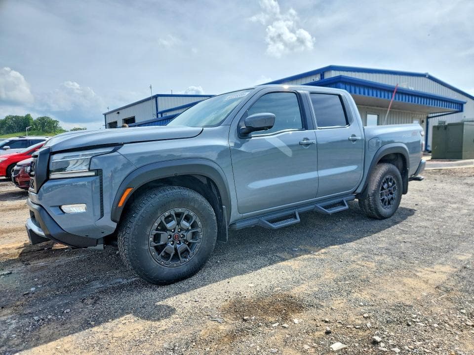 2024 NISSAN FRONTIER PRO-4X - 1