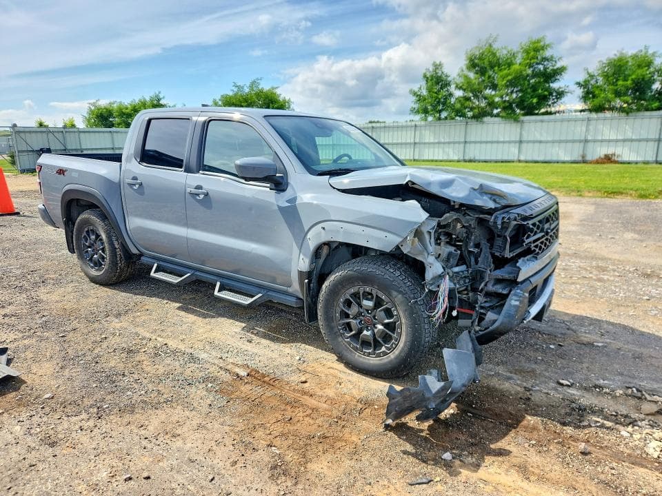 2024 NISSAN FRONTIER PRO-4X 4
