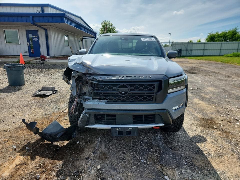 2024 NISSAN FRONTIER PRO-4X 5