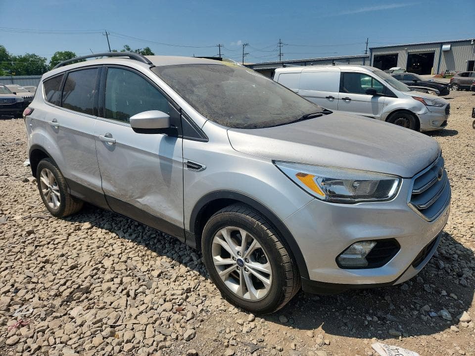 2018 FORD ESCAPE SE 4